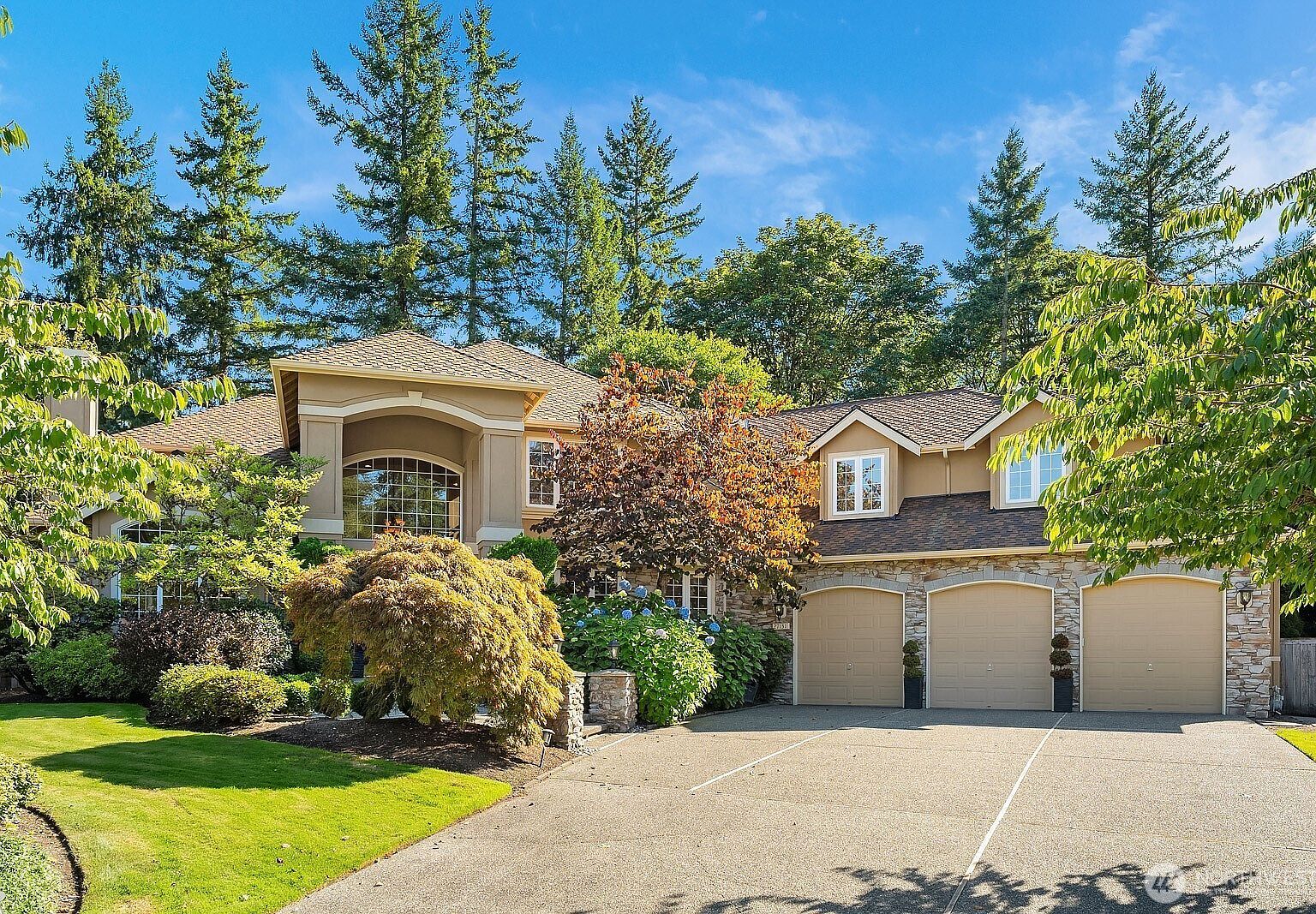 27131 SE 25th Pl Sammamish, WA 98075 - Thumbnail 4