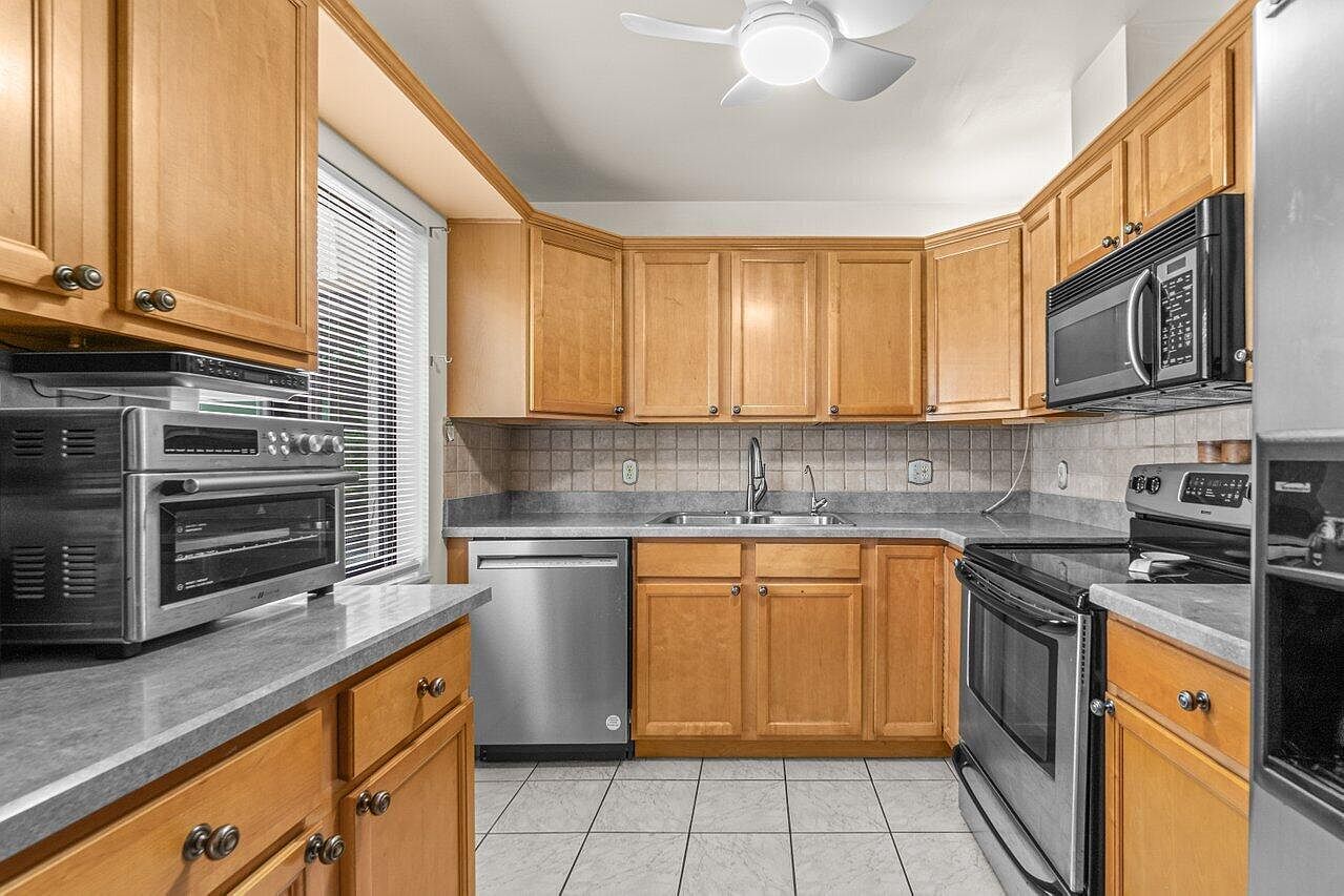 77 Ironwood Way N Palm Beach Gardens, FL 33418 - Thumbnail 4