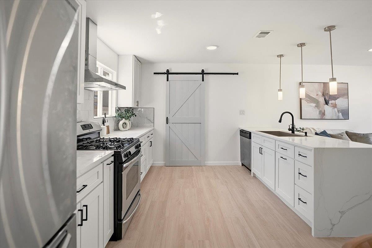 6107 Idlewood Cv Austin, TX 78745 - Thumbnail 4