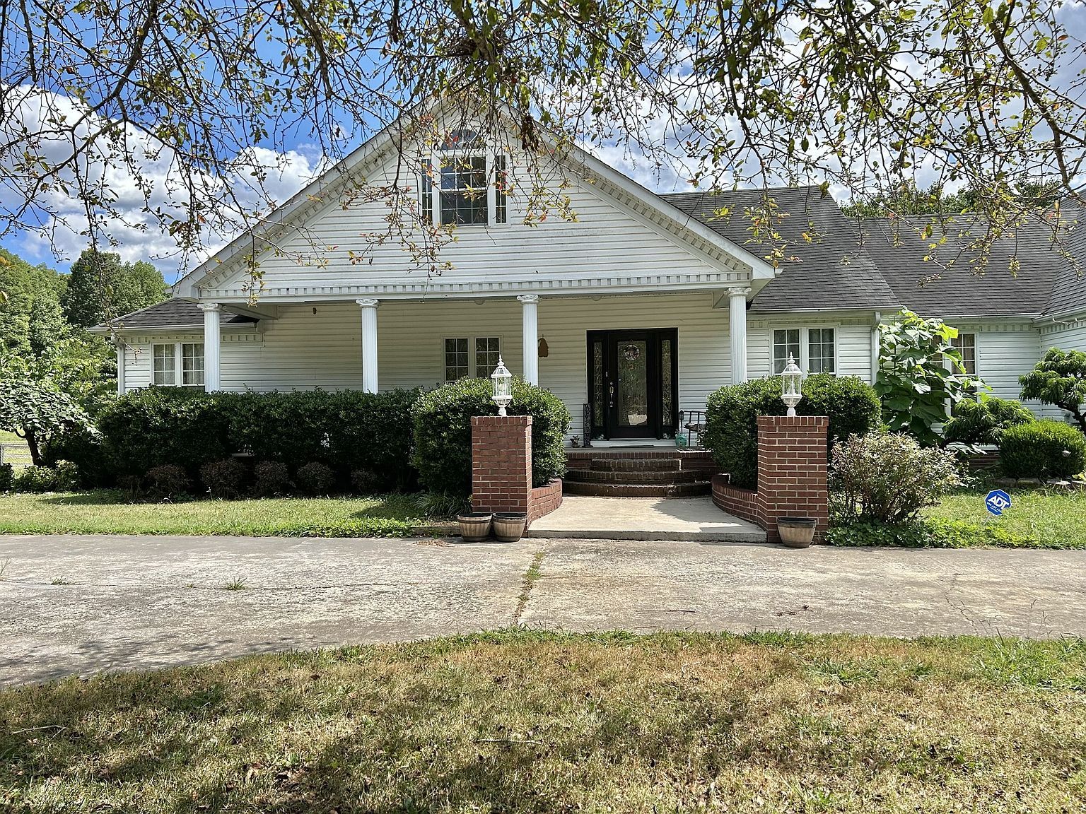 431 Jack Thomas Dr Manchester, TN 37355 - Thumbnail 4