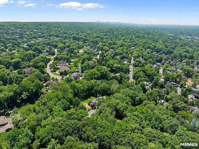 3 Lambs Ln Cresskill, NJ 07626 - Thumbnail 4