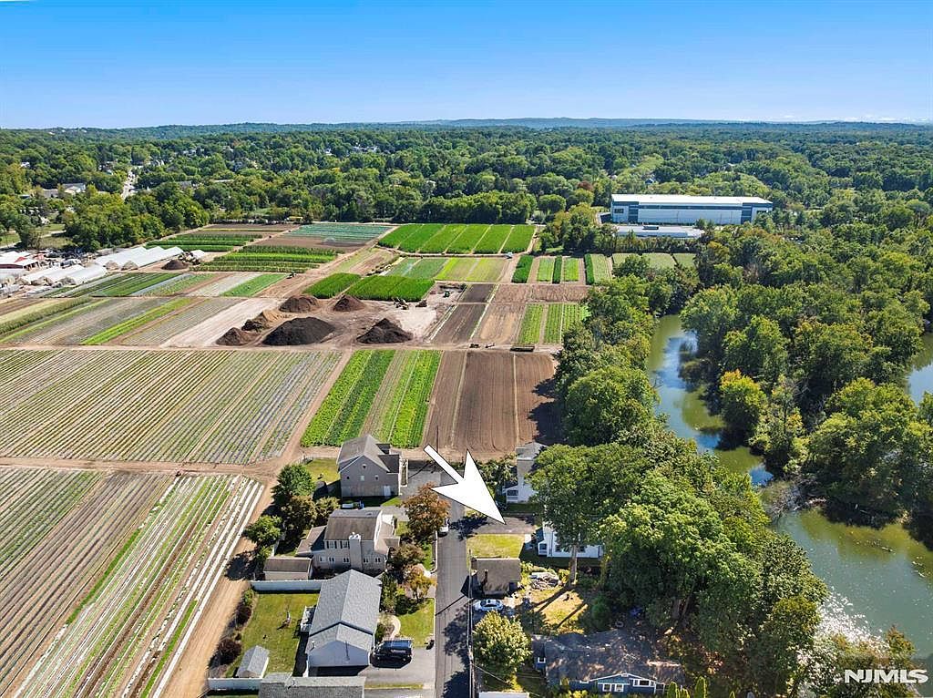 78 Maple Ln Wayne, NJ 07470 - Thumbnail 4