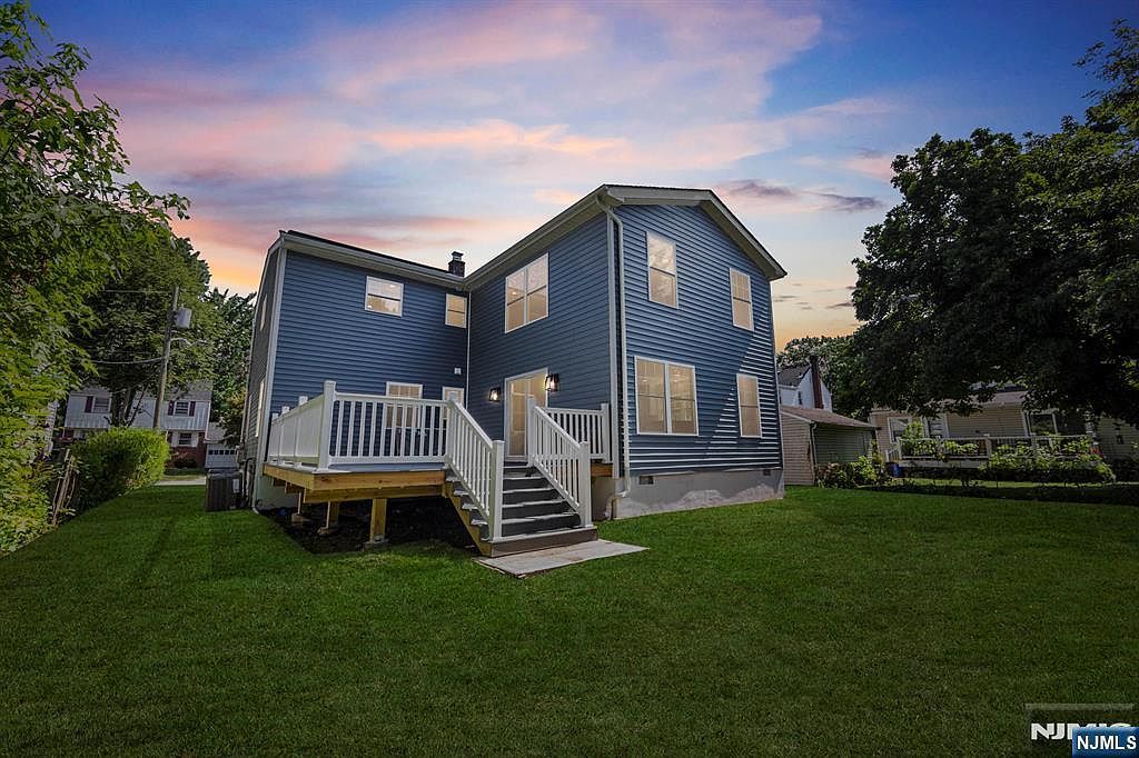 296 Pine St Teaneck, NJ 07666 - Thumbnail 4