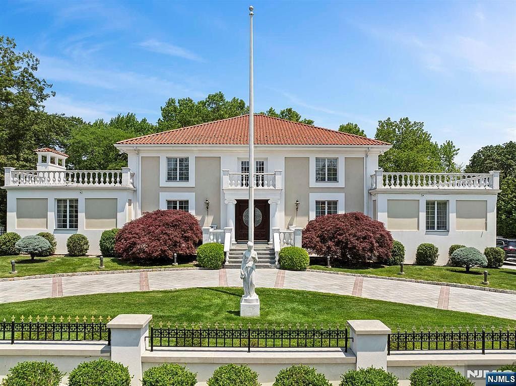 14 Jane Dr Englewood Cliffs, NJ 07632 - Thumbnail 4