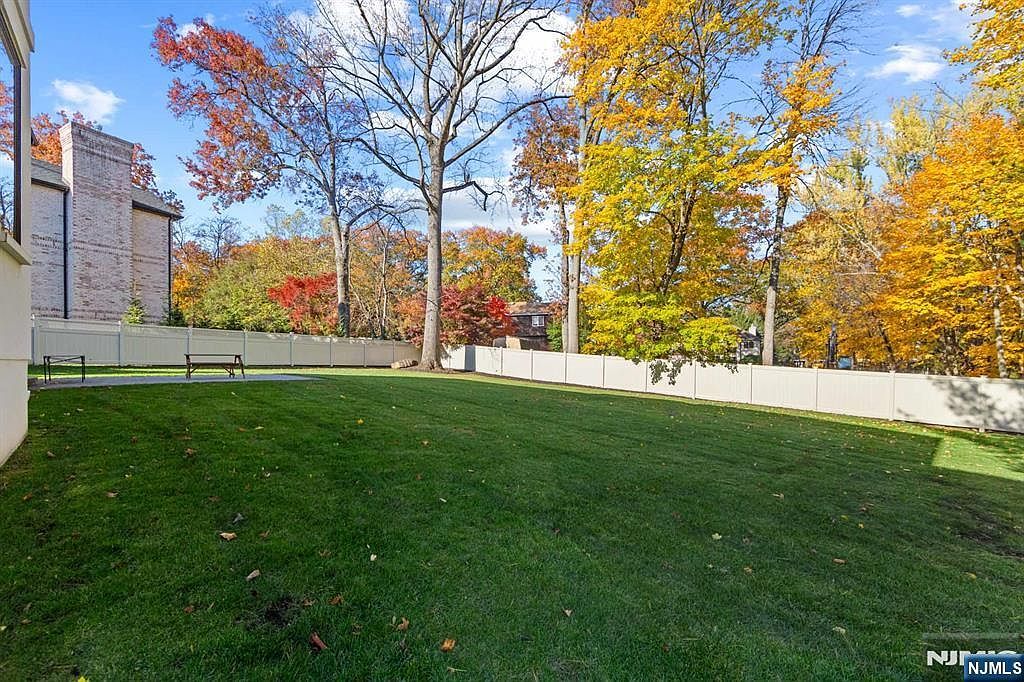 3 Mountain View Ct Demarest, NJ 07627 - Thumbnail 4