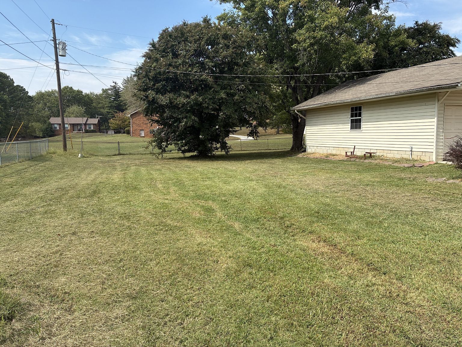 1886 Old Trenton Rd Clarksville, TN 37040 - Thumbnail 4