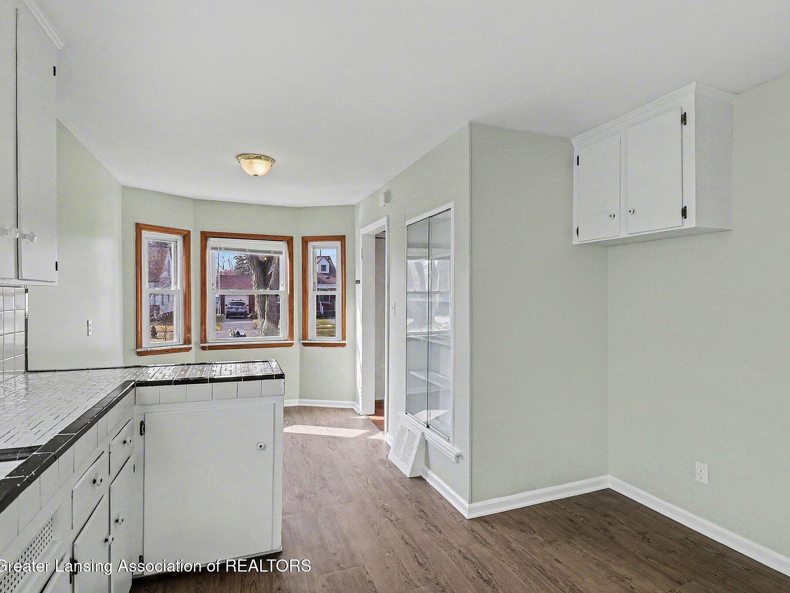 6622 Dolphin St Dearborn Heights, MI 48127 - Thumbnail 4