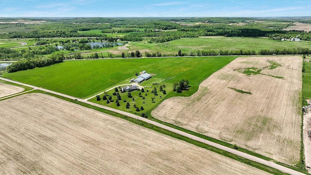 392 27th St New Auburn, WI 54757 - Thumbnail 4