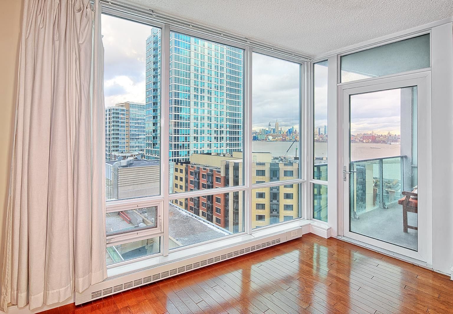 20 Newport Pkwy #1209 Jersey City, NJ 07310 - Thumbnail 4