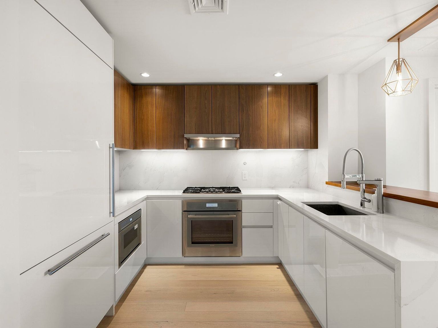 1000 Maxwell Ln #8A Hoboken, NJ 07030 - Thumbnail 4