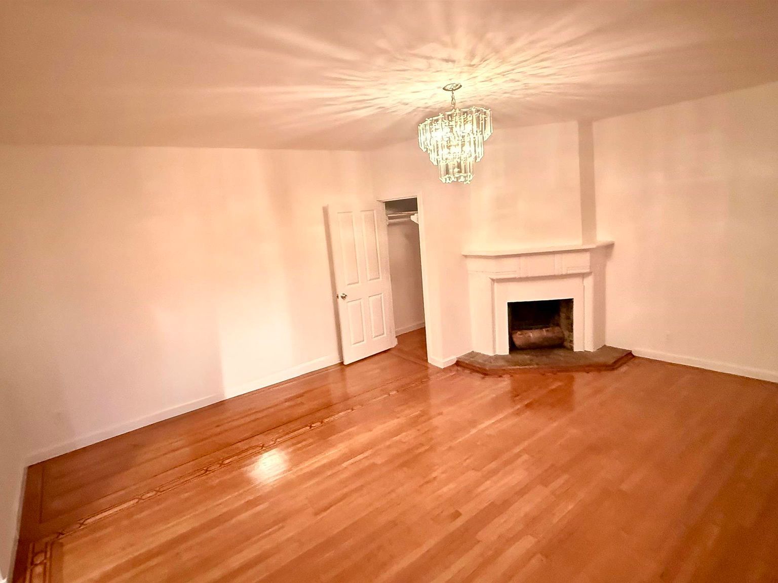 411 Vienna St San Francisco, CA 94112 - Thumbnail 4