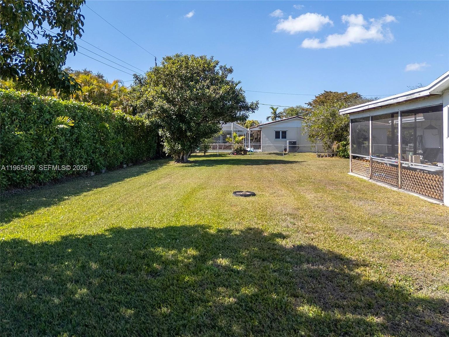 8970 SW 82nd St Miami, FL 33173 - Thumbnail 4