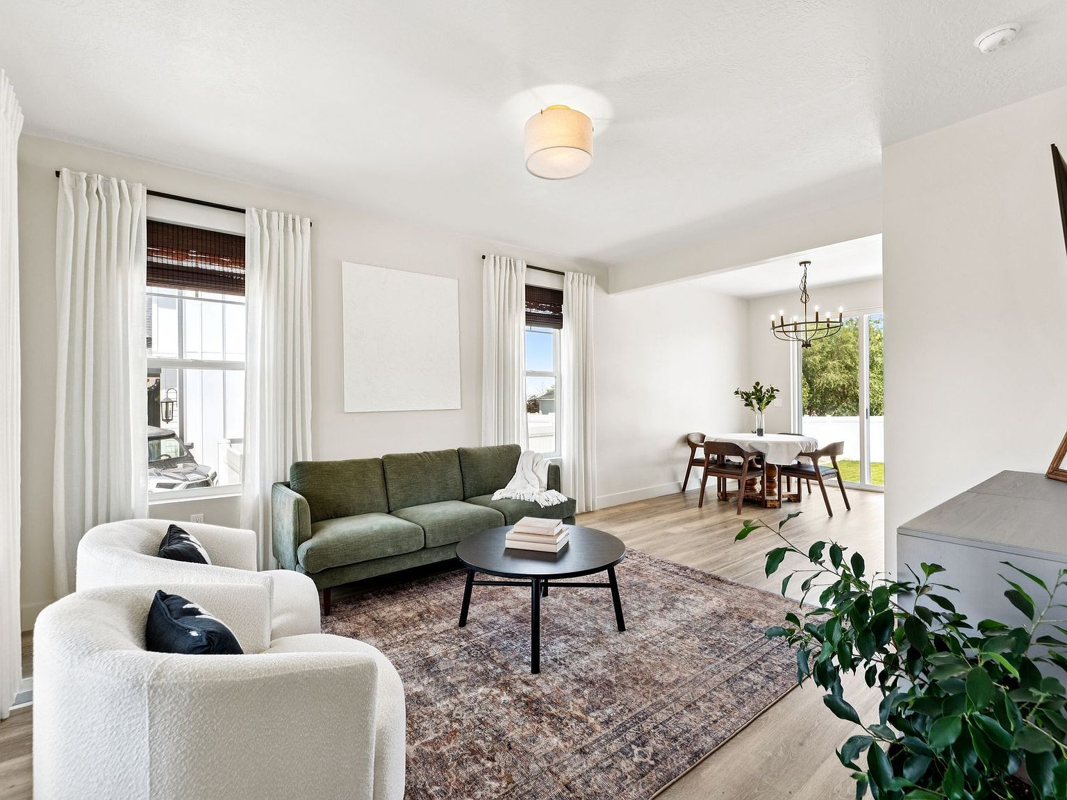 579 E Kings Lndg Tooele, UT 84074 - Thumbnail 4