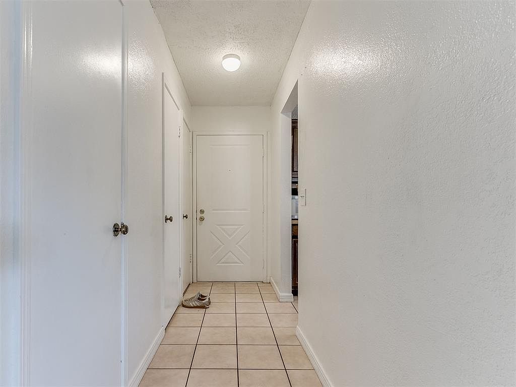 6916 Woodlake Dr Oklahoma City, OK 73132 - Thumbnail 4