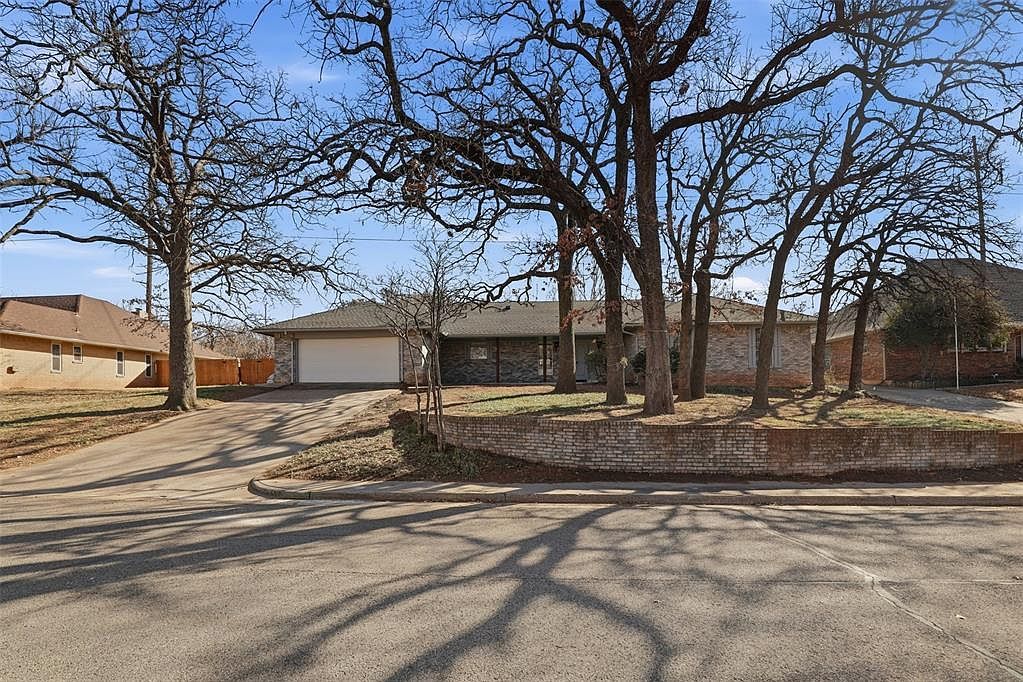 1212 Ridgecrest Rd Edmond, OK 73013 - Thumbnail 4