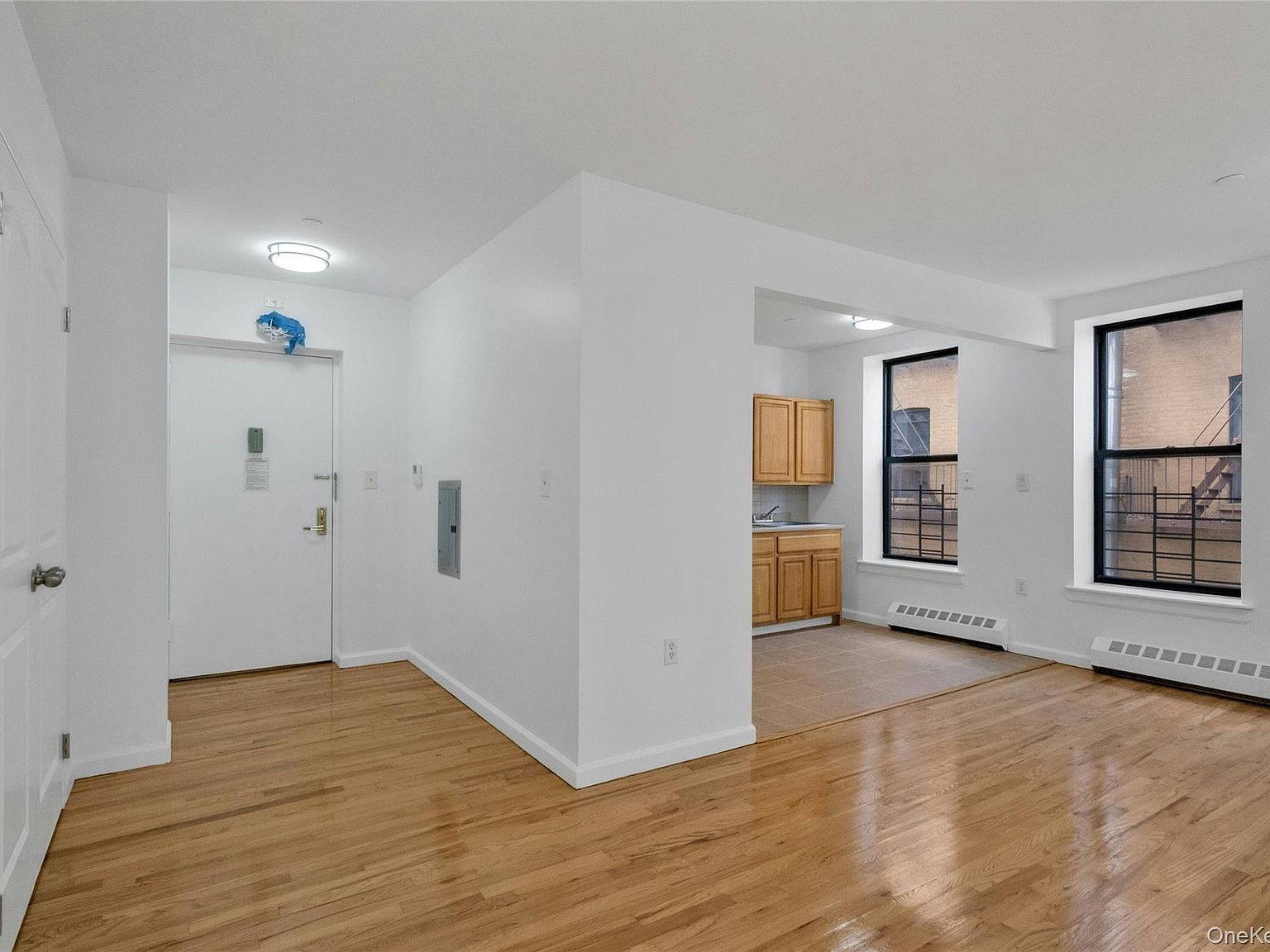 2023 Belmont Ave APT 5A Bronx, NY 10457 - Thumbnail 4