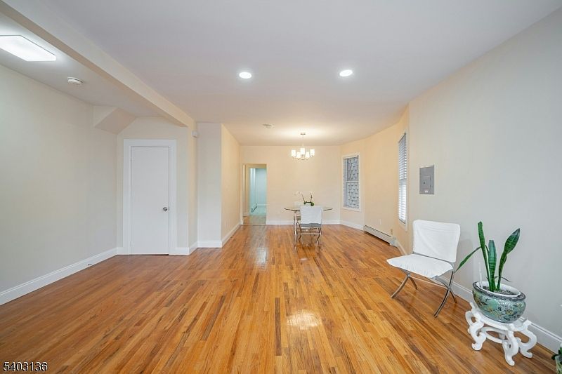 162 Glenwood Ave APT 3 Jersey City, NJ 07306 - Thumbnail 4