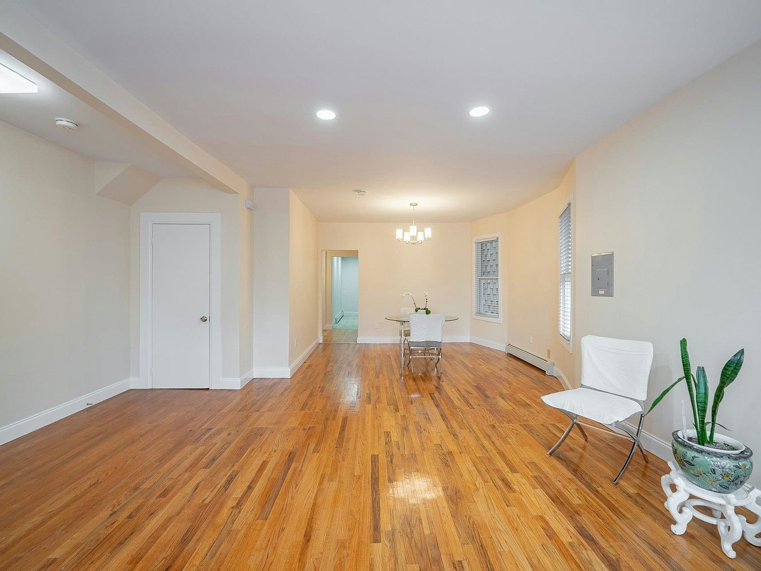 162 Glenwood Ave Jersey City, NJ 07306 - Thumbnail 4