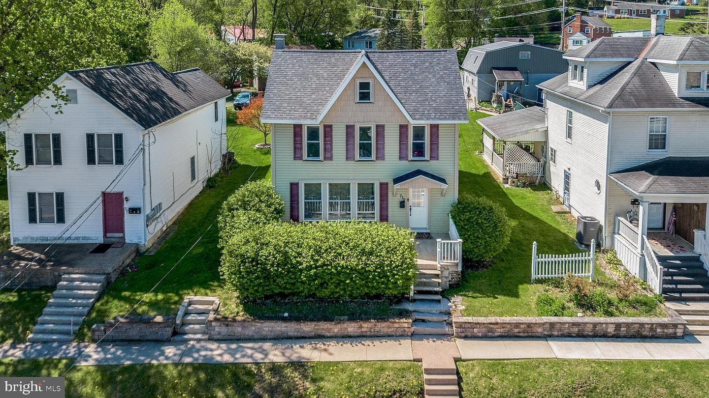 730 W Water St Bellefonte, PA 16823 - Thumbnail 4
