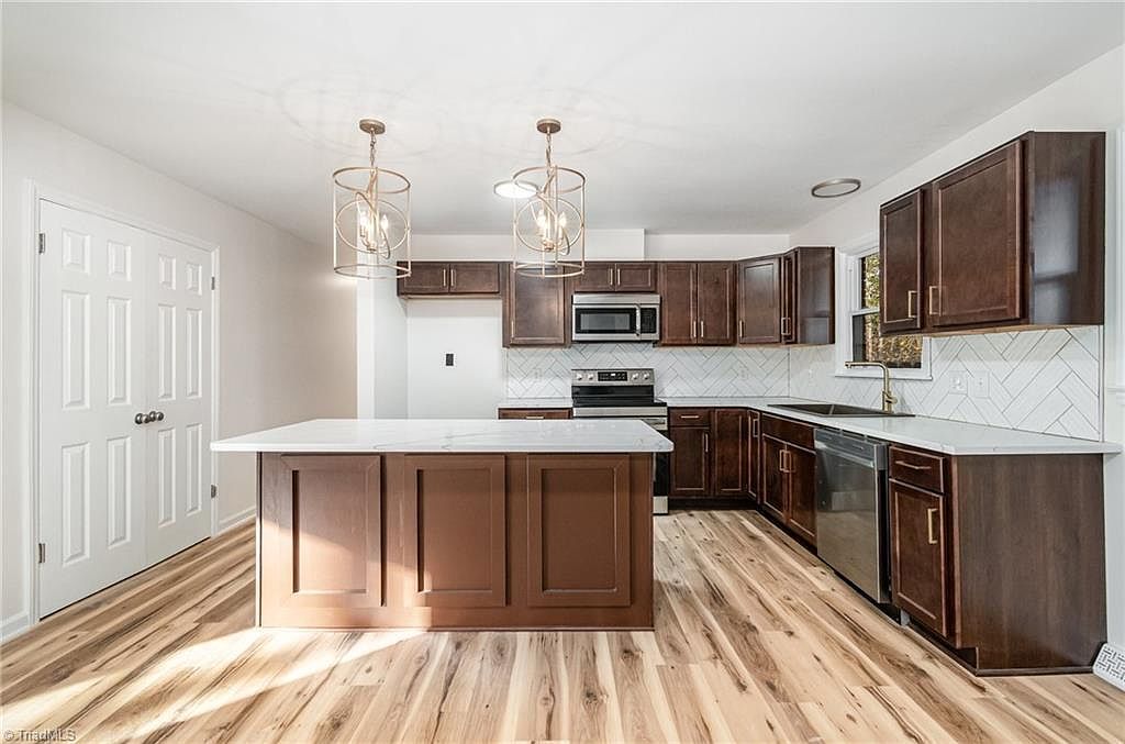 2655 Shieldale Dr Winston Salem, NC 27107 - Thumbnail 4