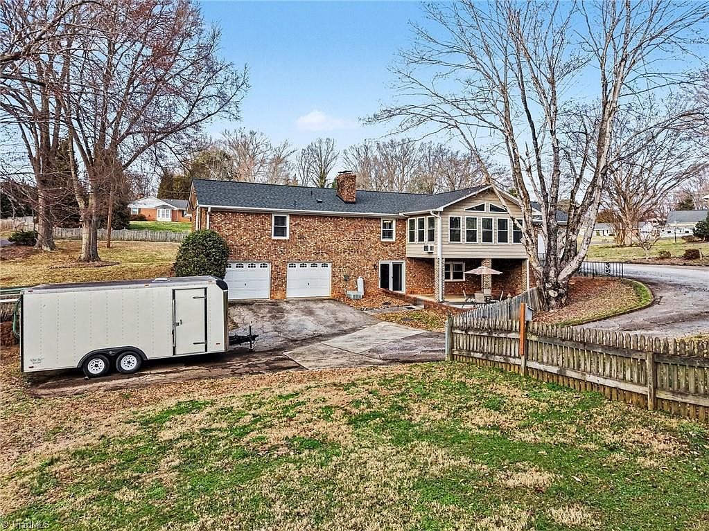 5585 Kane Dr Pfafftown, NC 27040 - Thumbnail 4