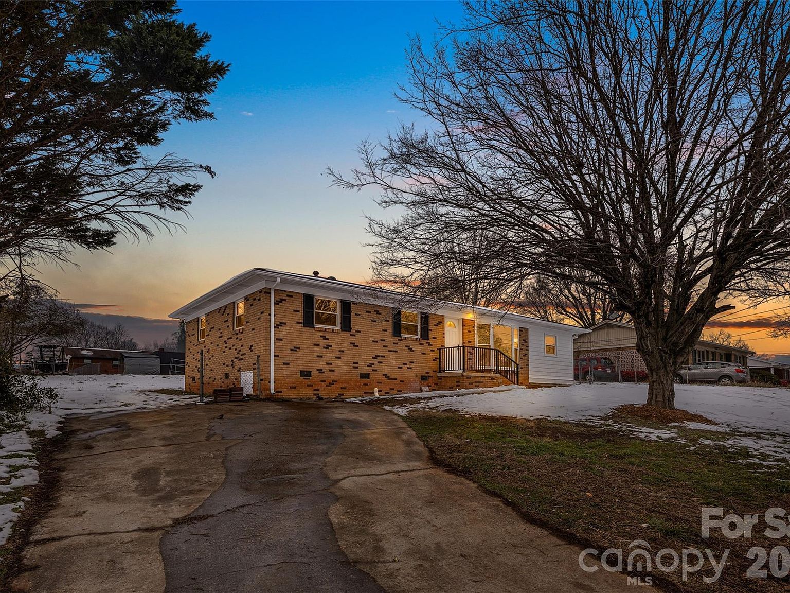 2621 Sherry Ln Gastonia, NC 28054 - Thumbnail 4