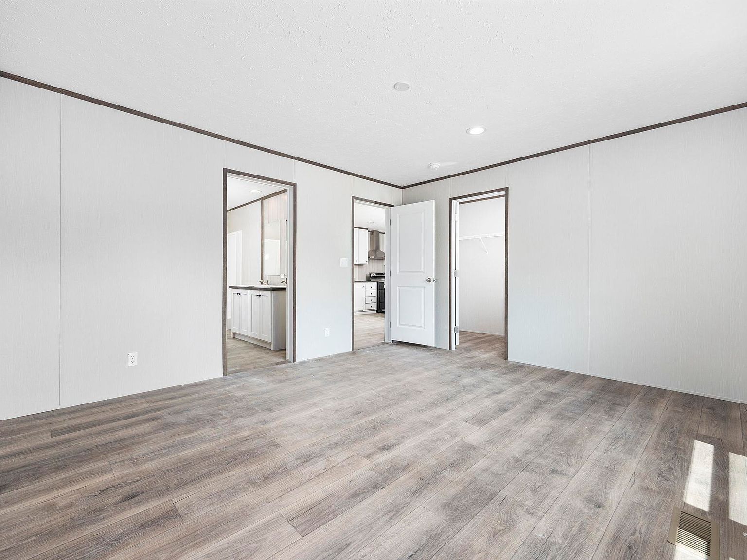 501 Green Sea Rd N Loris, SC 29569 - Thumbnail 4