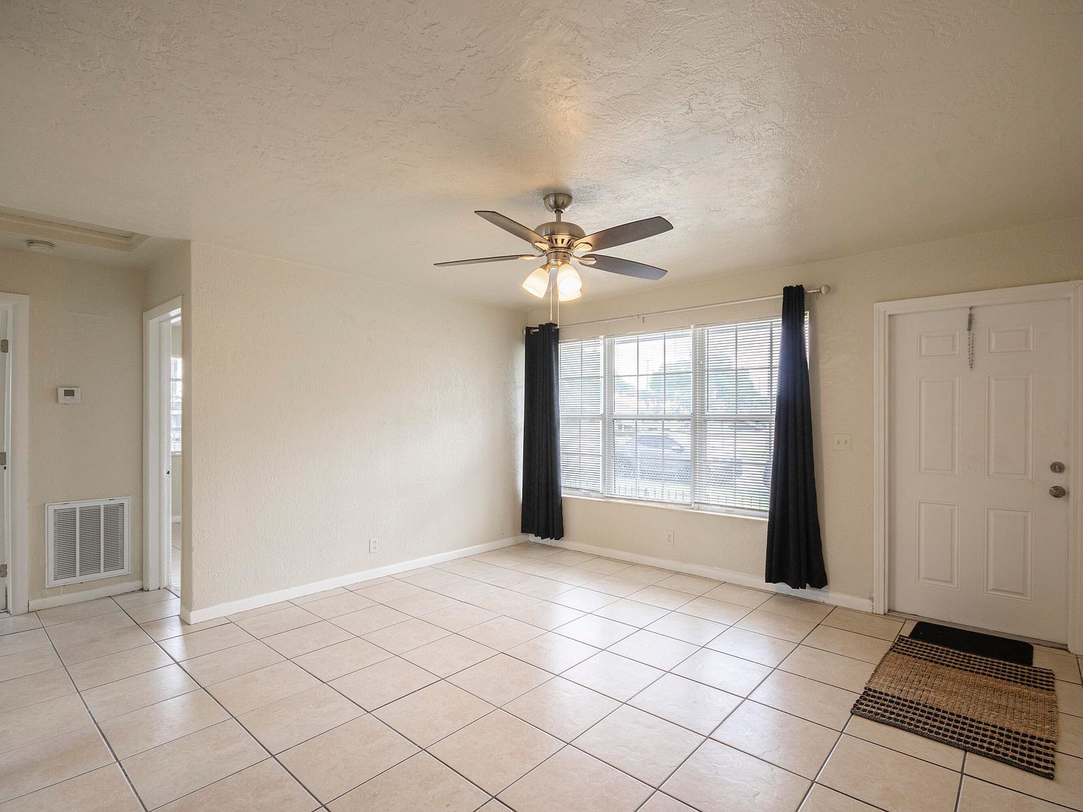 1023 N Australian Ave West Palm Beach, FL 33401 - Thumbnail 4