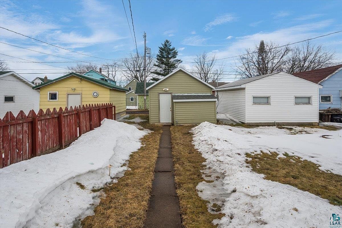 1715 Iowa Ave Superior, WI 54880 - Thumbnail 4