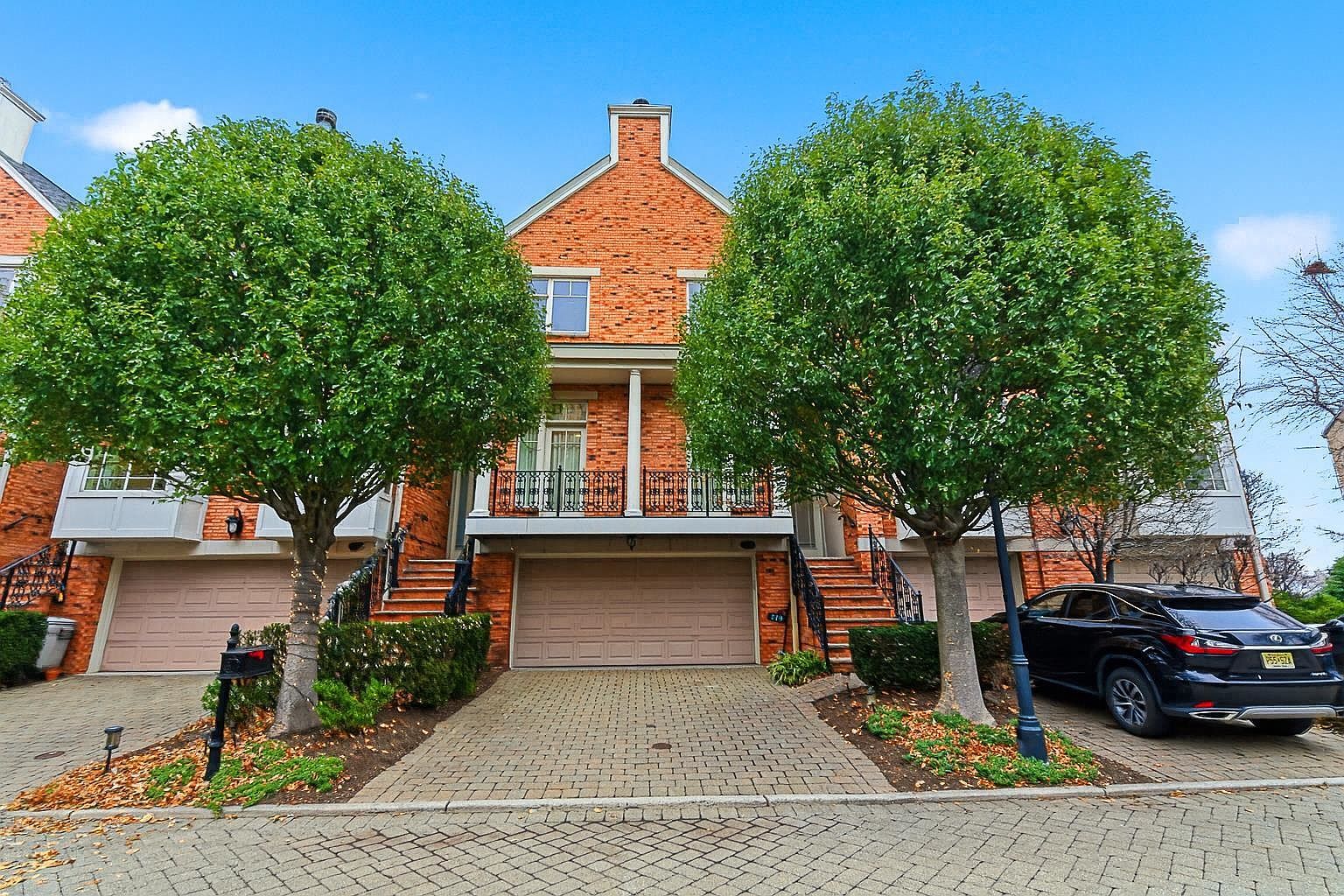 119 Hudson Cv Edgewater, NJ 07020 - Thumbnail 4