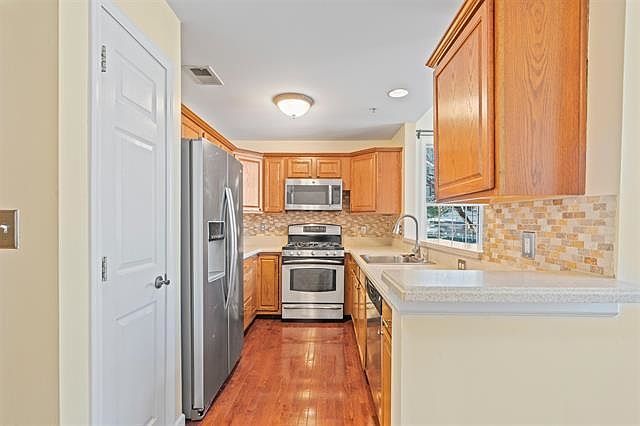 119 Abbie Ct West New York, NJ 07093 - Thumbnail 4