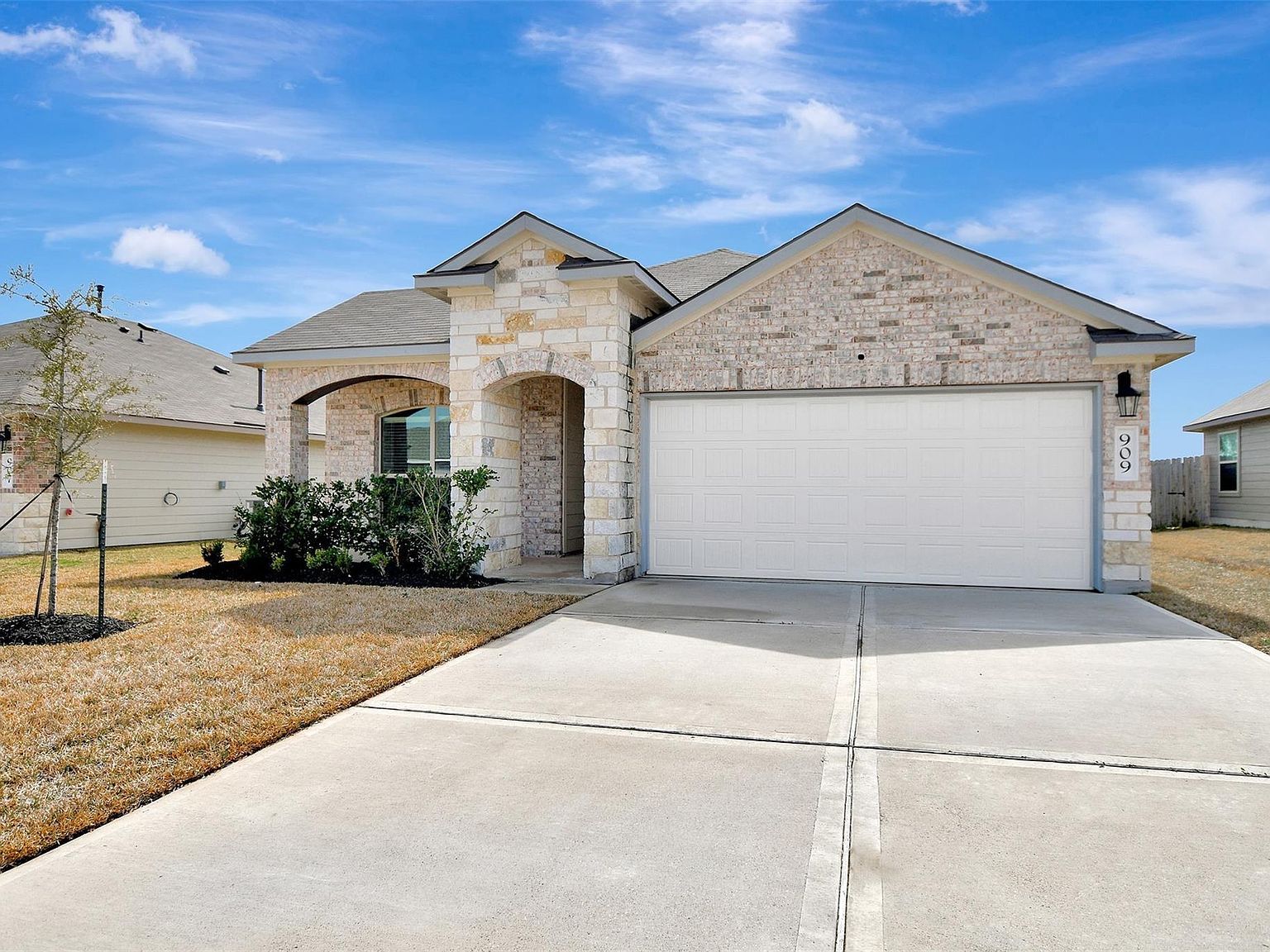 909 Davy St Brenham, TX 77833 - Thumbnail 4