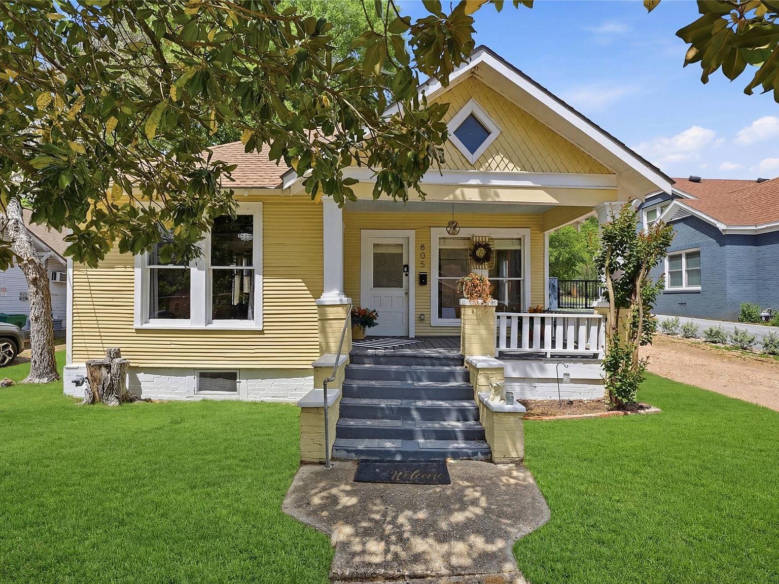 805 E Academy St Brenham, TX 77833 - Thumbnail 4