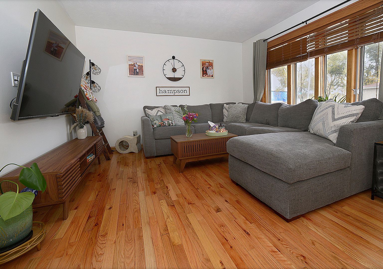 1435 Price St Ottawa, IL 61350 - Thumbnail 4