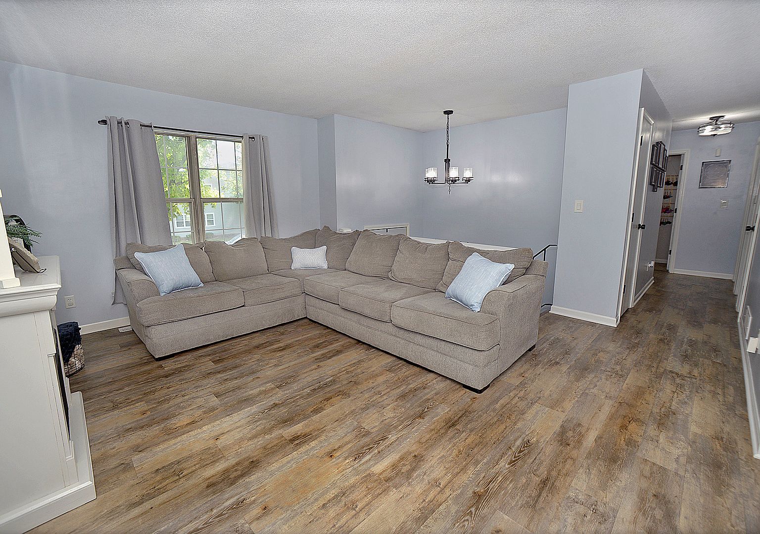 1403 Dakota Dr Ottawa, IL 61350 - Thumbnail 4