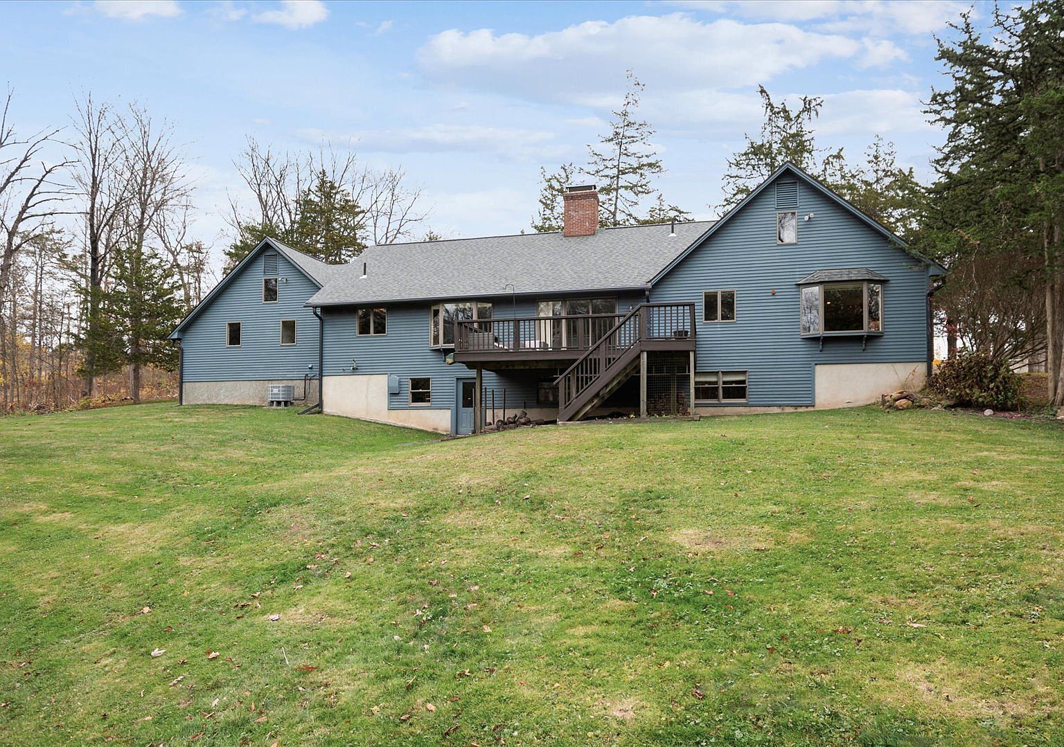 63 Duncaster Rd Bloomfield, CT 06002 - Thumbnail 4