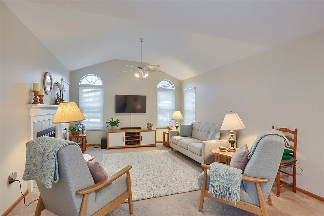 55 Ashford Dr Cranberry Township, PA 16066 - Thumbnail 4