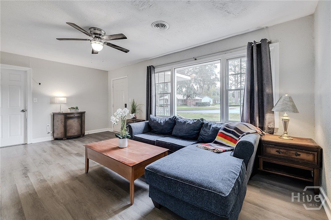 2004 N Fernwood Dr Savannah, GA 31404 - Thumbnail 4