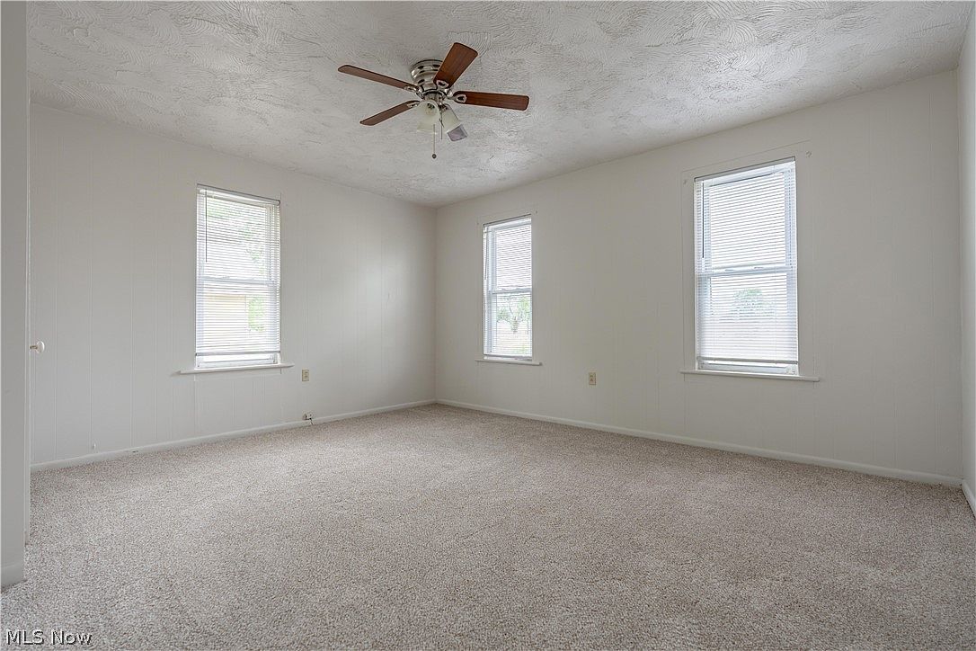 1318 4th St NE Canton, OH 44704 - Thumbnail 4