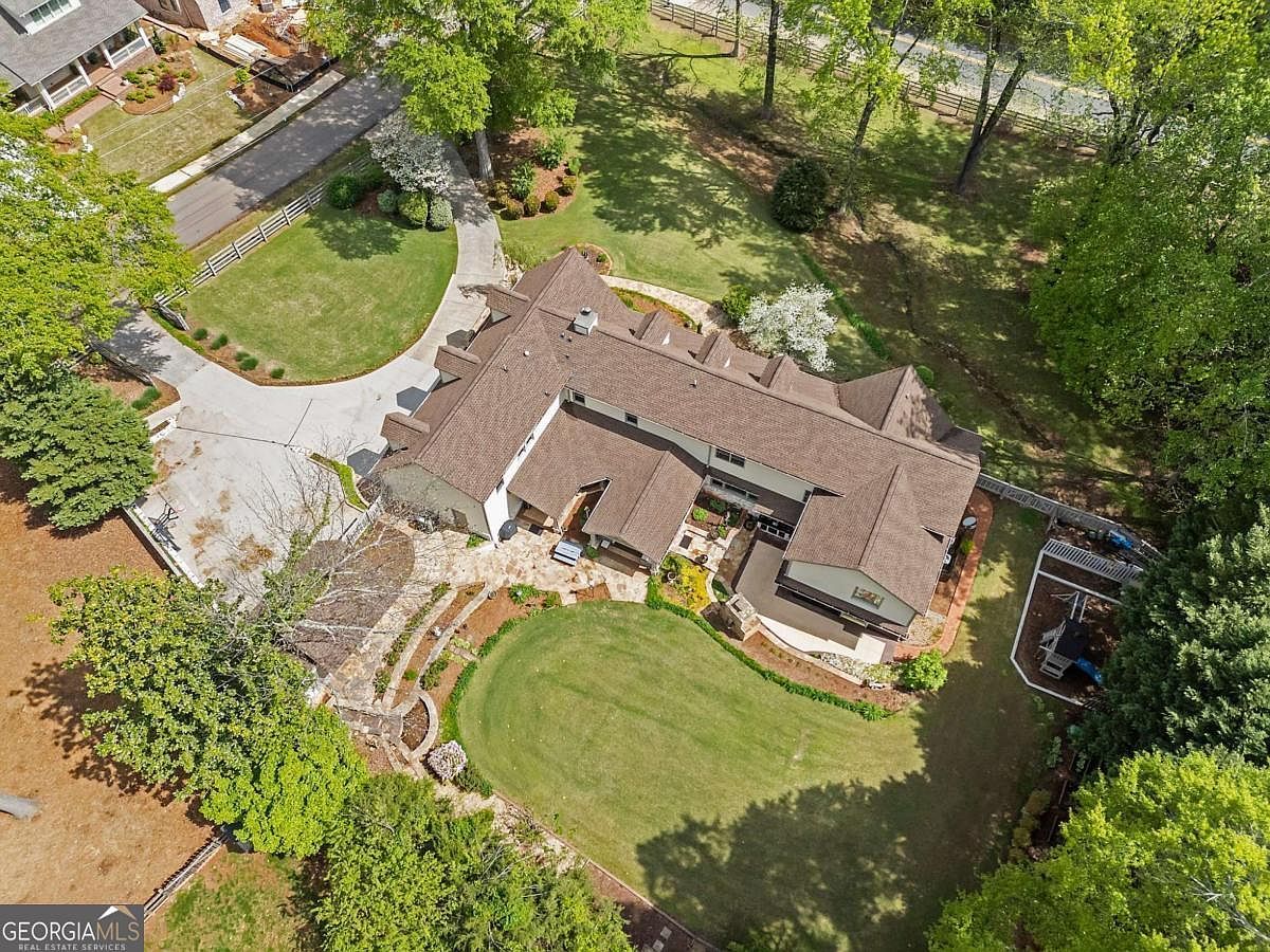 299 Saint Marys Ln NW Marietta, GA 30064 - Thumbnail 4