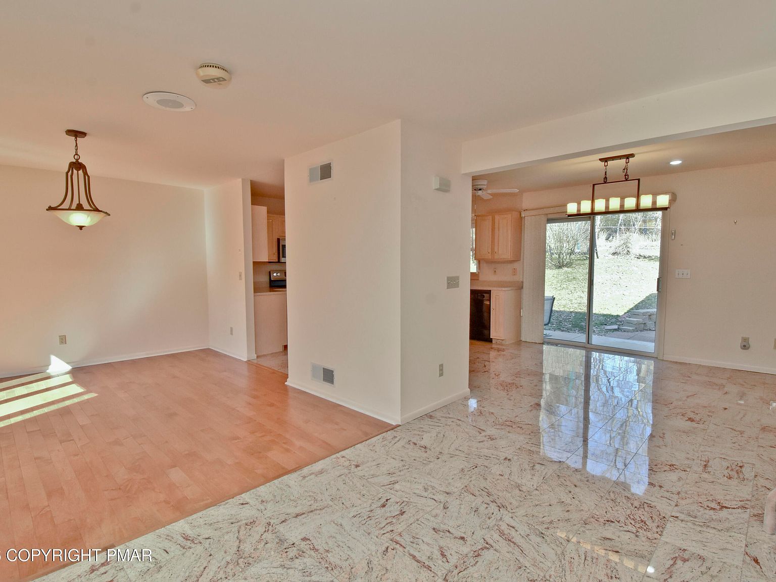 214 Sunrise Loop Henryville, PA 18332 - Thumbnail 4