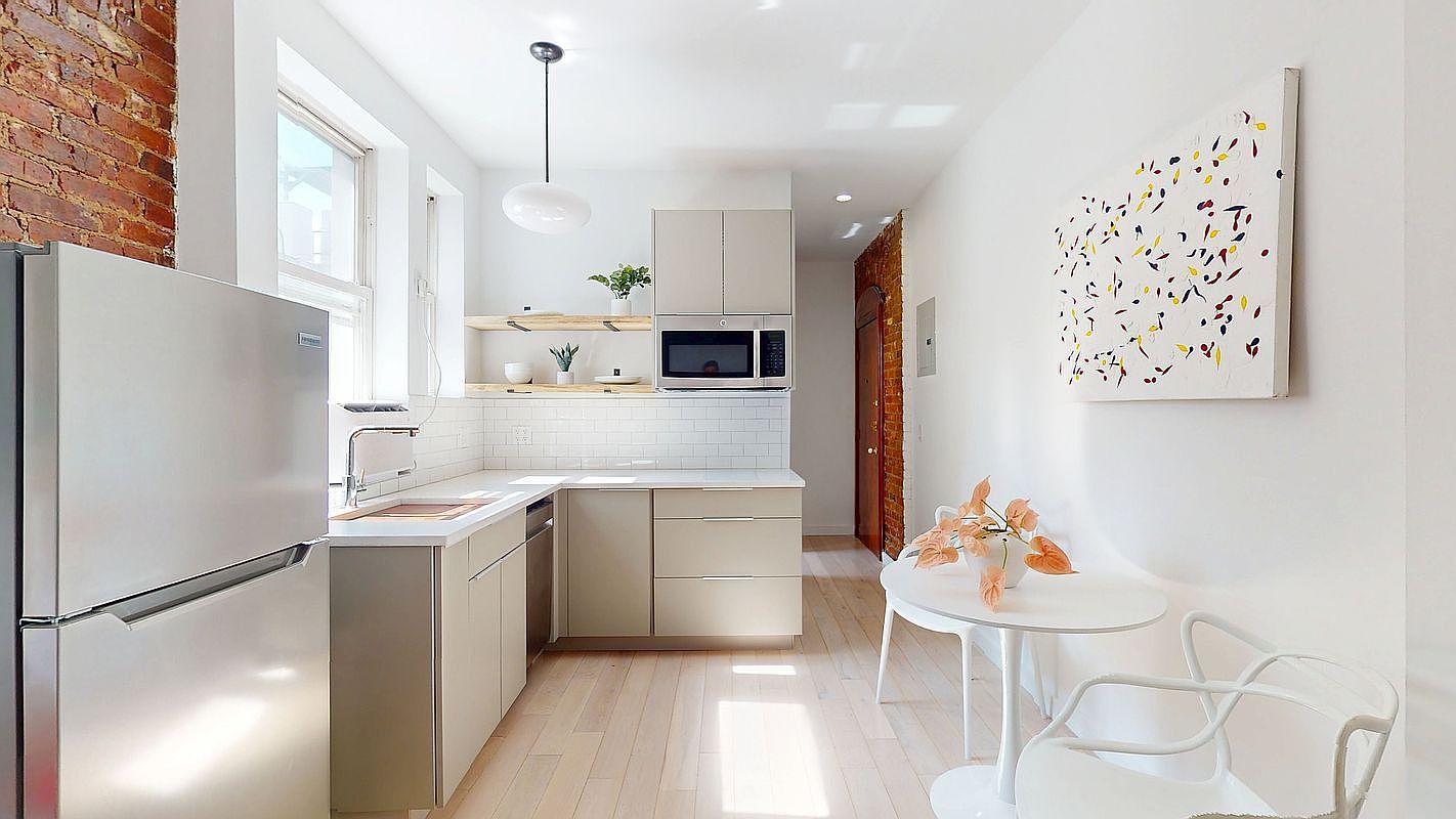 124 Thompson St APT 30 New York, NY 10012 - Thumbnail 4