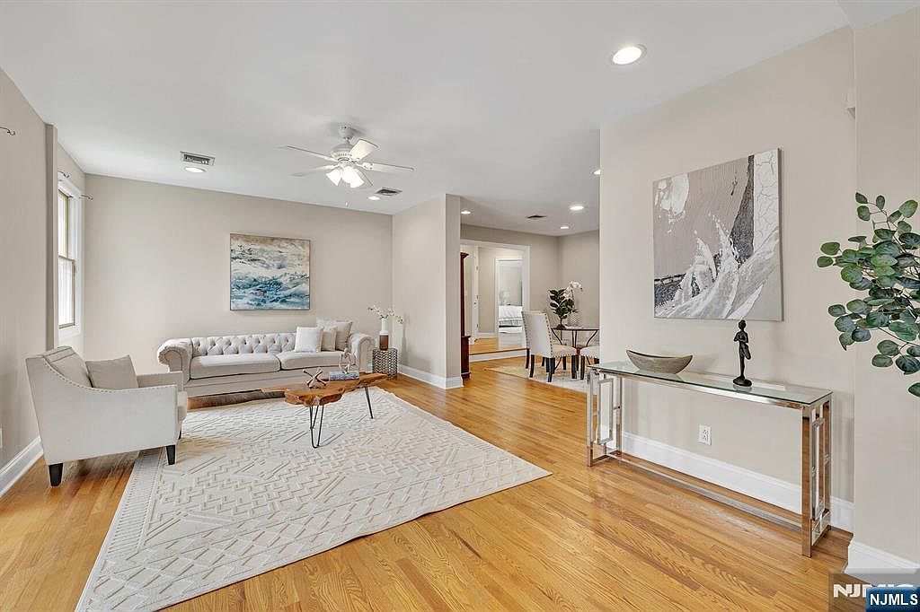 245 Kingsland Ave Lyndhurst, NJ 07071 - Thumbnail 4