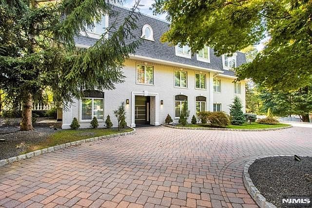 99 Ogle Rd Old Tappan, NJ 07675 - Thumbnail 4