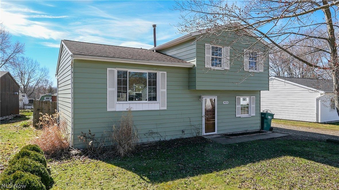 9870 Short Dr Windham, OH 44288 - Thumbnail 4