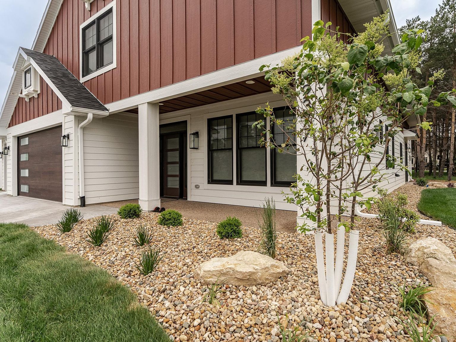 2377 Ponderosa Pl SW Rochester, MN 55902 - Thumbnail 4