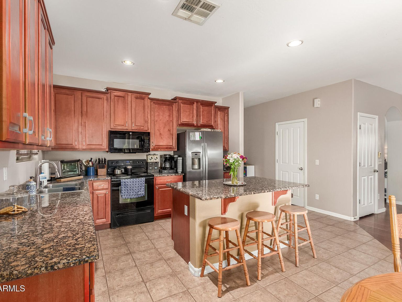 1111 E Blue Spruce Ln Gilbert, AZ 85298 - Thumbnail 4