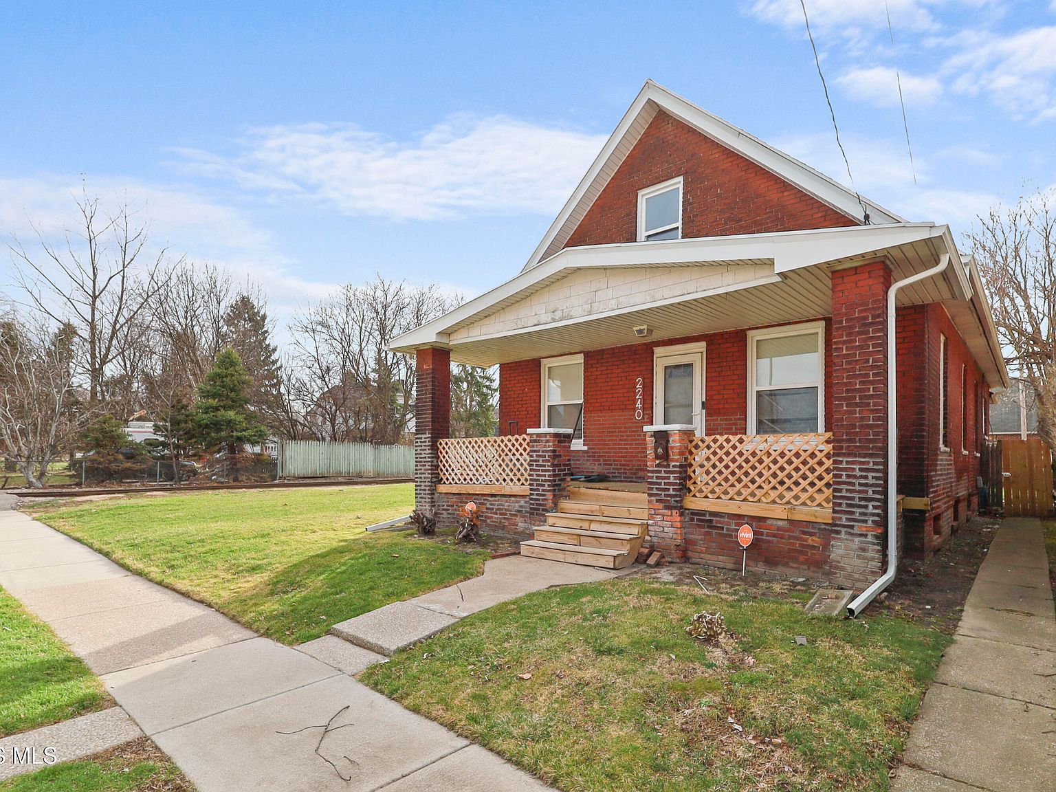 2240 Valentine St Toledo, OH 43605 - Thumbnail 4