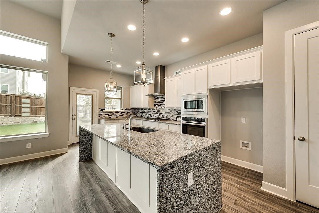 2000 Crescent St Aledo, TX 76008 - Thumbnail 4