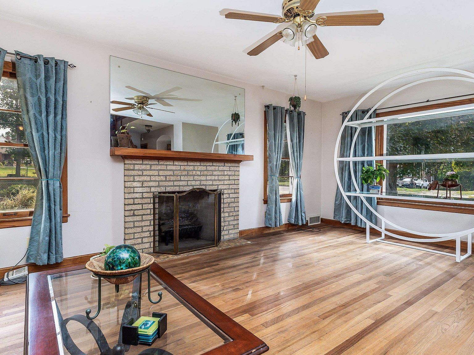 1660 S Grandview Ave Dubuque, IA 52003 - Thumbnail 4